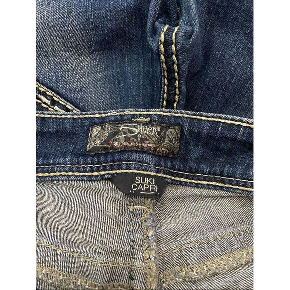 Silver Suki Capri Jeans Mid Rise Embroidered Women’s Sz 28 Waist - Picture 4 of 6